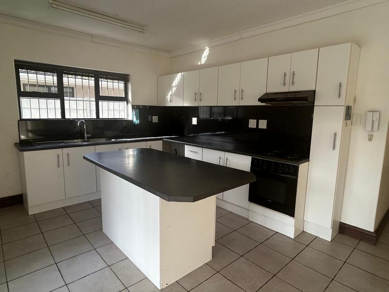 4 Bedroom Property for Sale in Rondebosch Western Cape